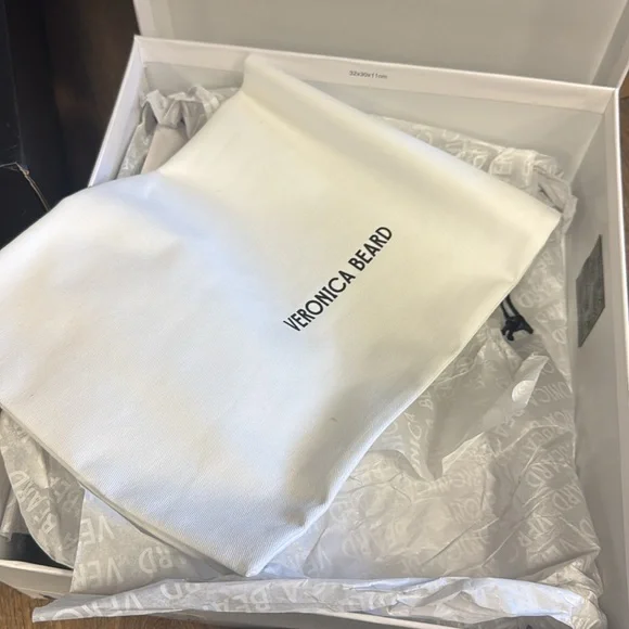 New in box Veronica Beard LADA boots - Picture 3 of 4